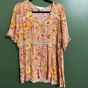 Retro, floral blouse.